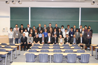 海外からの参加者と弘前大学・北海道大学スタッフ